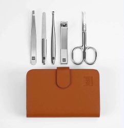 5PCS/Set Stainless Steel Nail Clipper Beauty Scissors Tweezer Curette Stainless Steel Nail Clippers Set 3